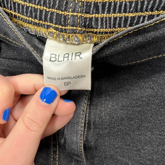 Blair black wash 90s style straight leg jeans w elastic back - Picture 4 of 6